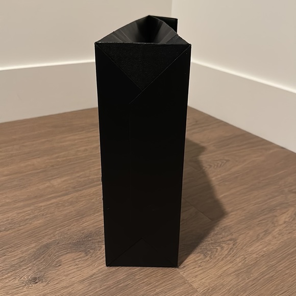 Saint Laurent empty shopping bag w adhesive flap - Picture 6 of 8